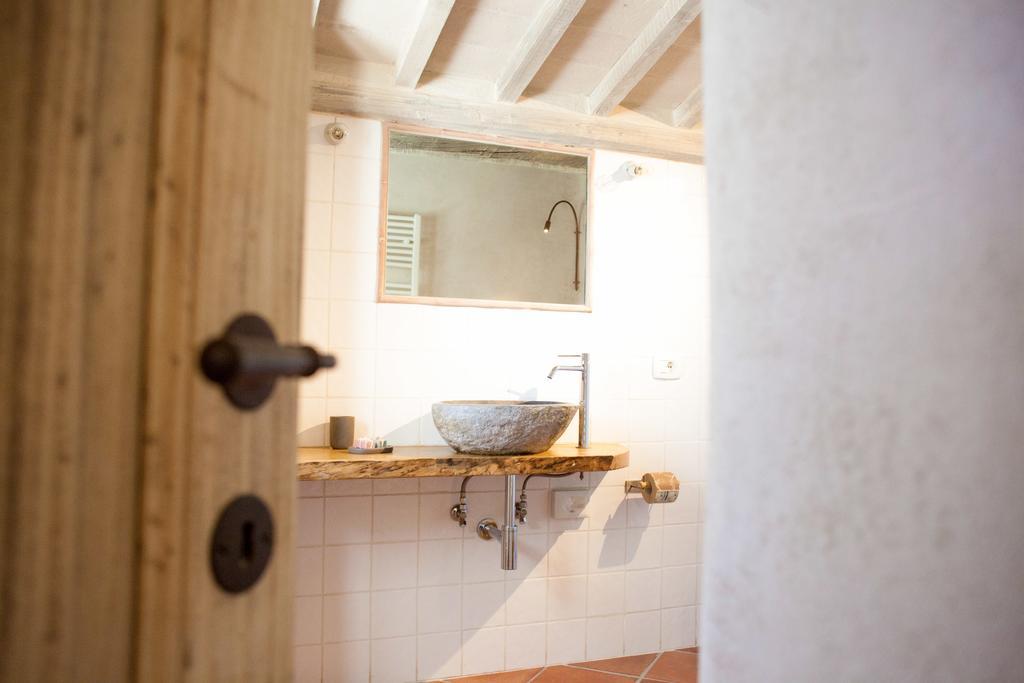 Agriturismo Humile キアンチャーノ・テルメ エクステリア 写真