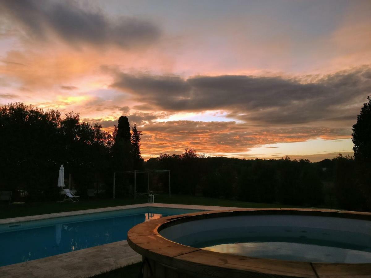Agriturismo Humile キアンチャーノ・テルメ エクステリア 写真